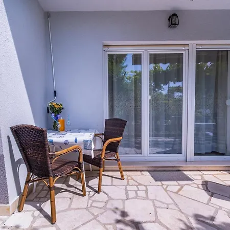 With A Parking Space Lovran, Opatija - 2342 Appartamento Laurana